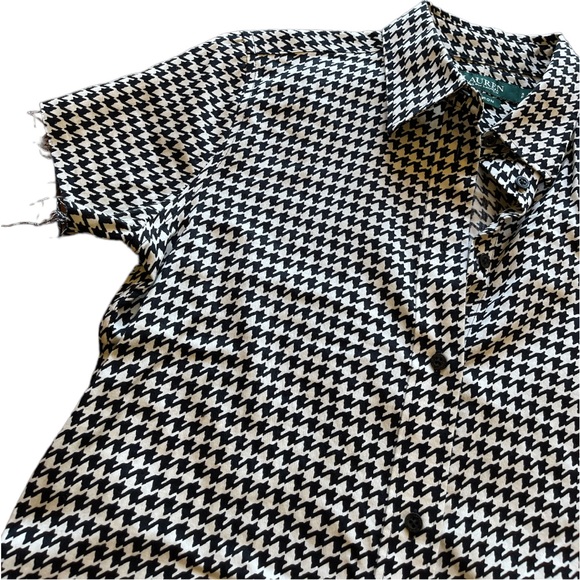 Ralph Lauren women short sleeve button dress shirt in size S. nice frayed detail - Picture 4 of 5